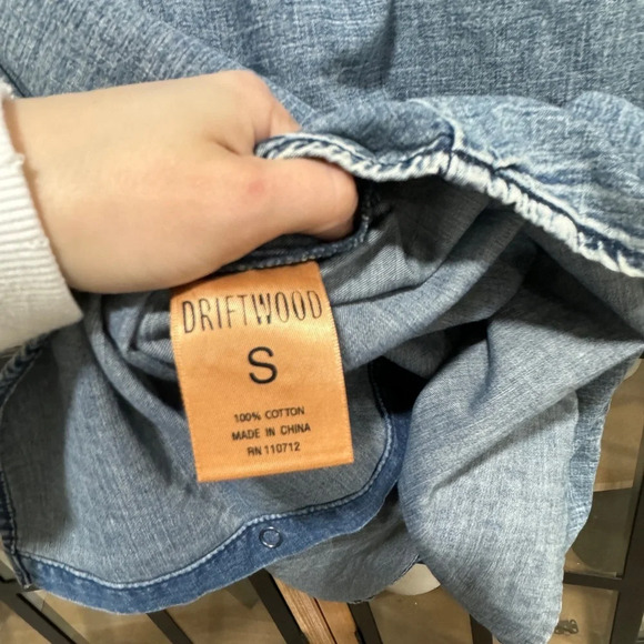 Sundance Driftwood Sandy Embroidered Denim Weekend Wanderer Shirt chambray - Picture 6 of 9